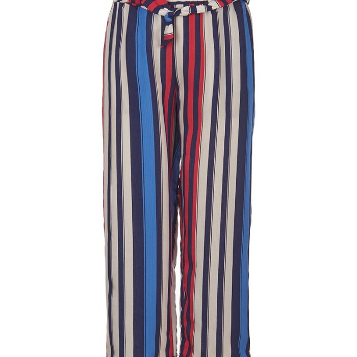 22001634_305_1 22001634_305_1